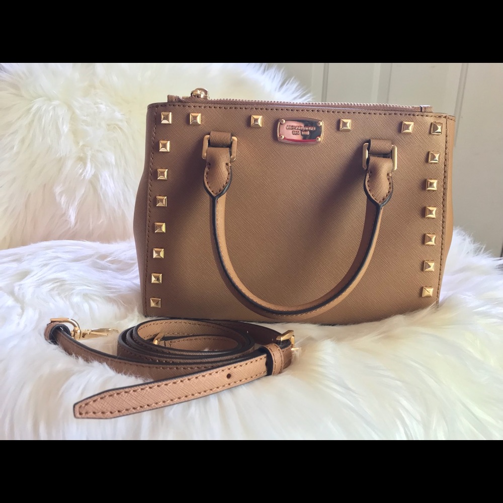 SOLD!! MK Shoulder Bag